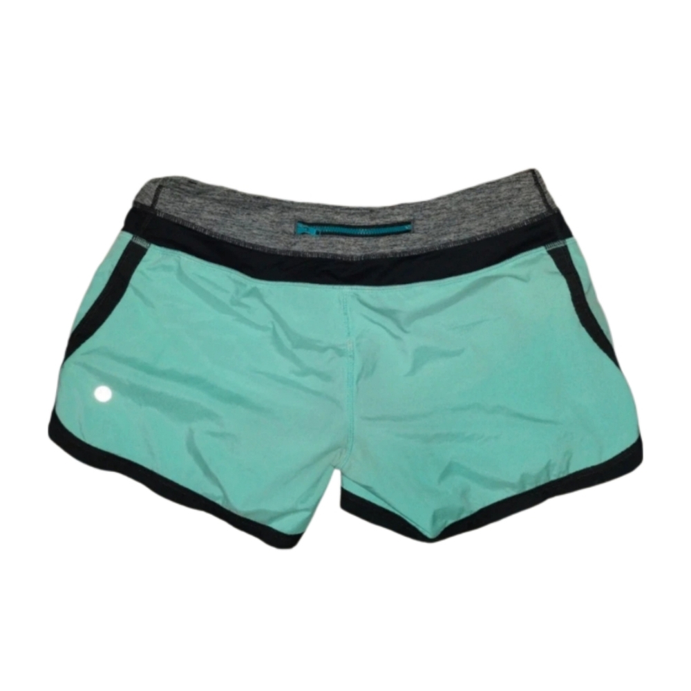 Lululemon Athletica workout/Running shorts size 6